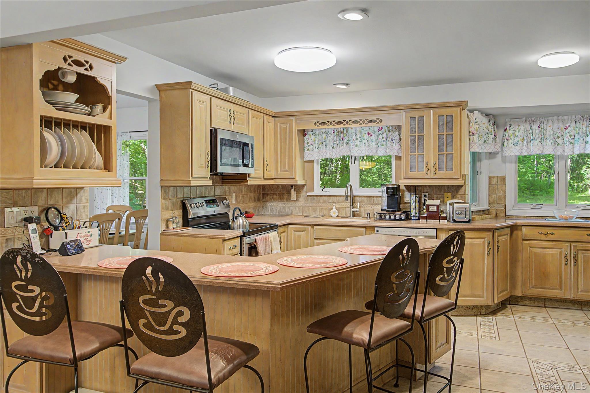 21 Blueberry Lane – For Sale photo 9