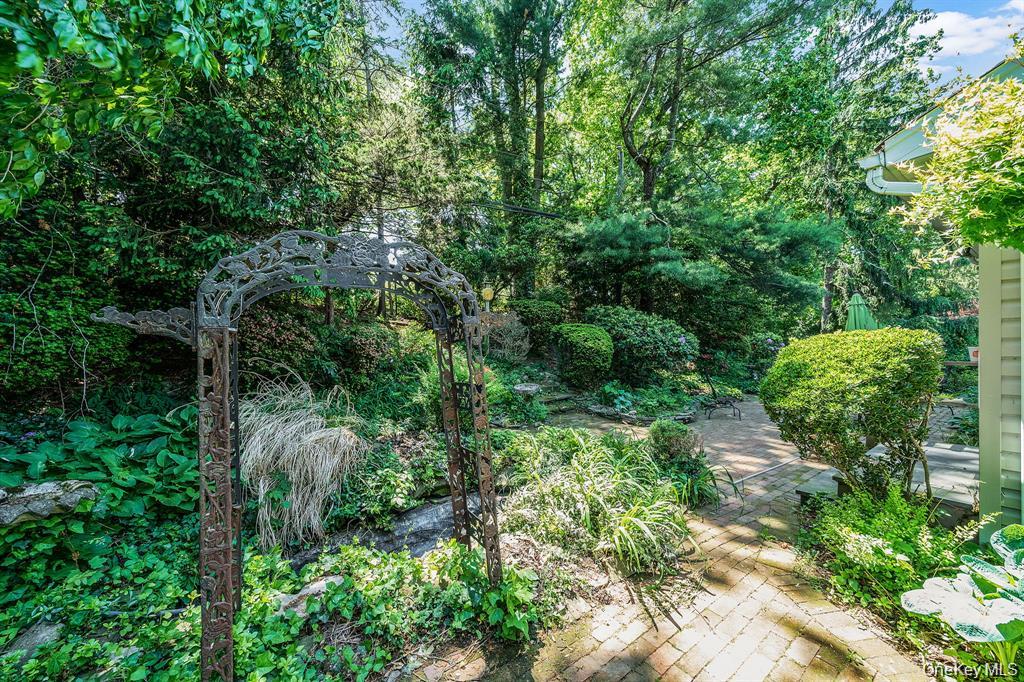 34 Gristmill Lane – For Sale photo 28