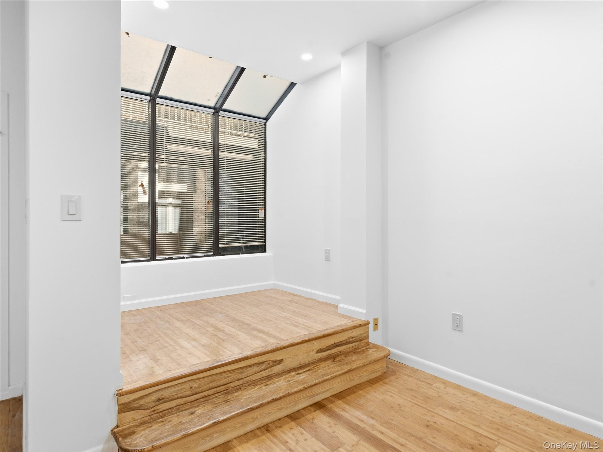 130 S. Middle Neck Road, Unit 6 photo 6