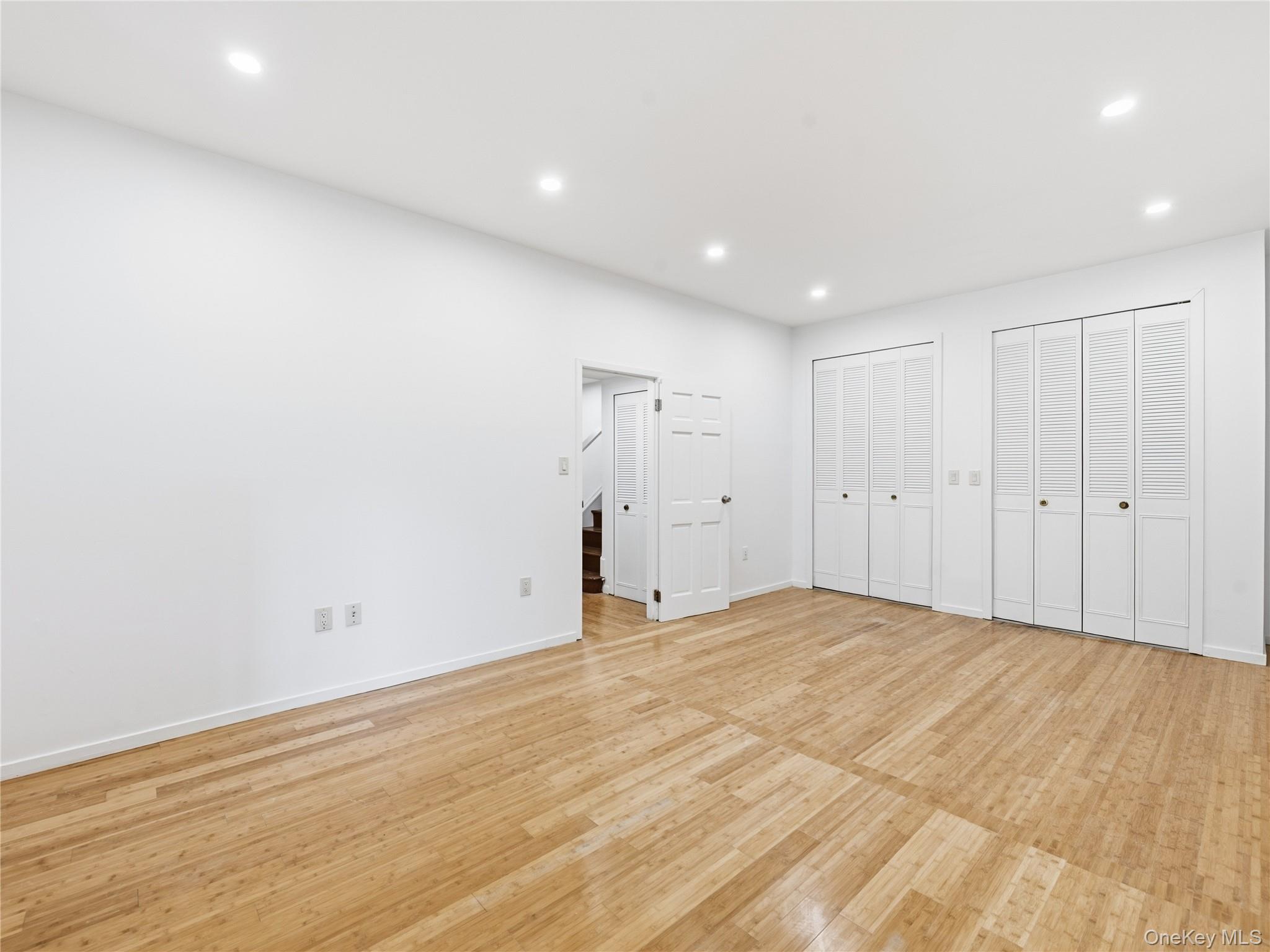 130 S. Middle Neck Road, Unit 6 photo 14