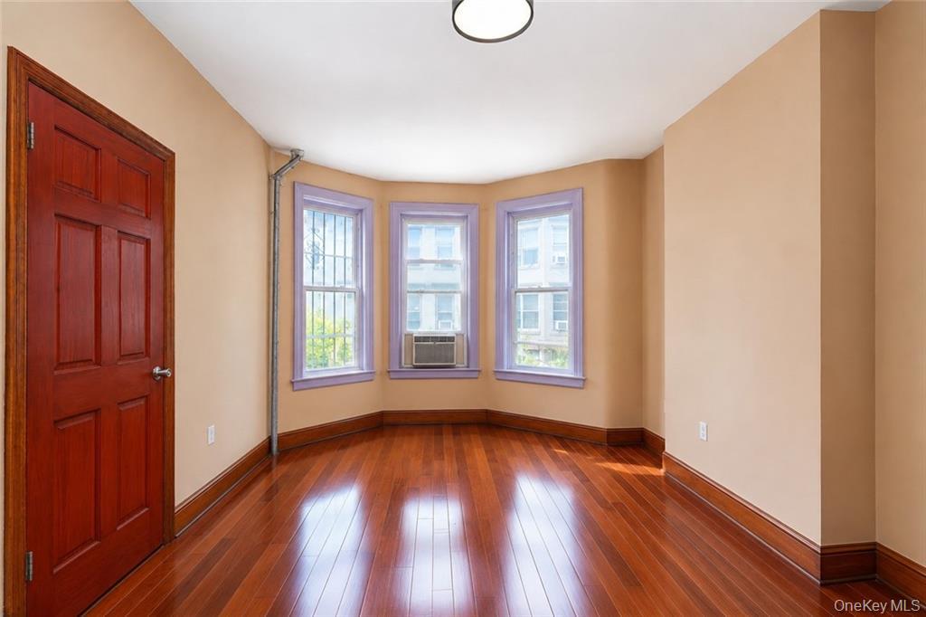 82 Kermit Place – For Sale photo 3