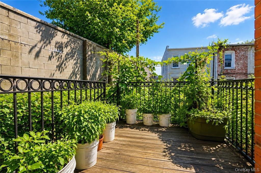 82 Kermit Place – For Sale photo 35