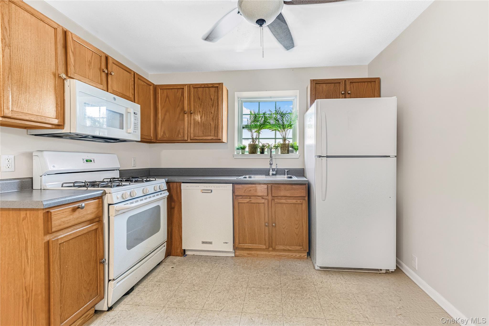 239 Mary Lou Avenue – For Sale photo 10