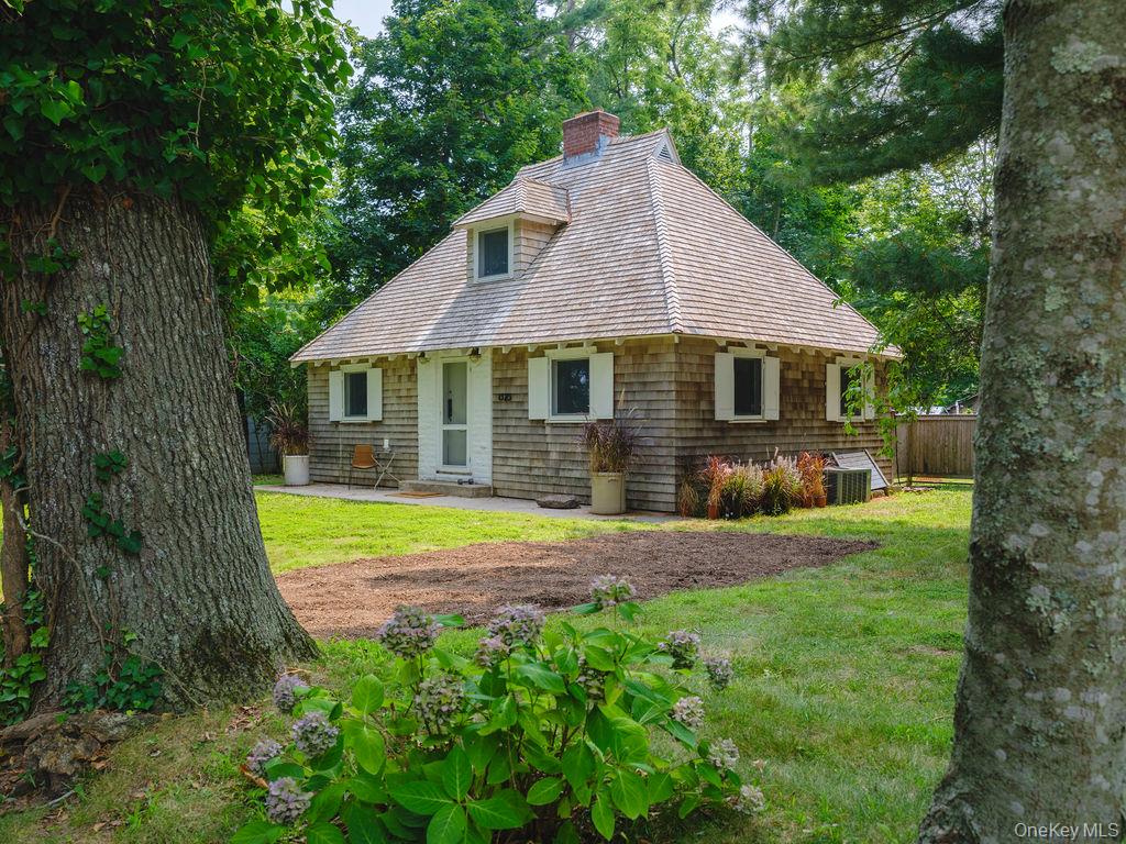 1320 Arshamomaque Avenue – For Sale photo 16