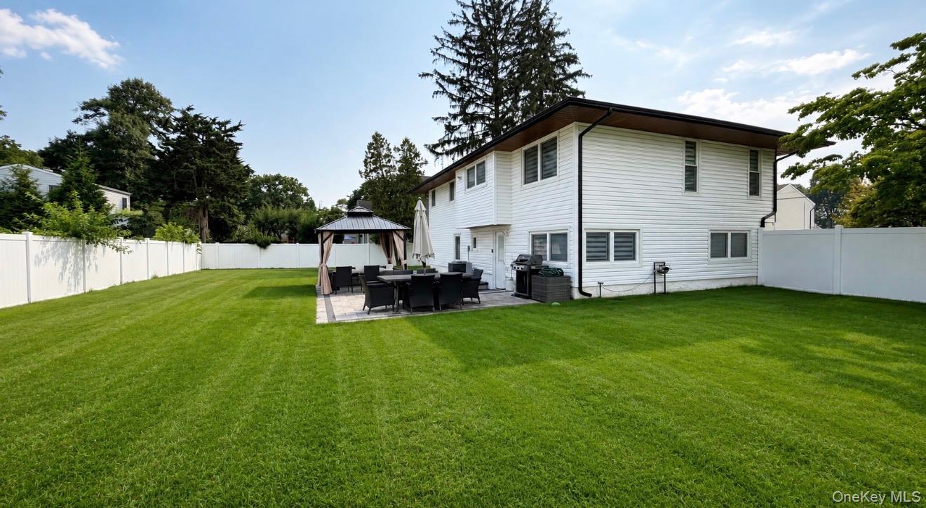 1739 Quarter Street – For Sale photo 10