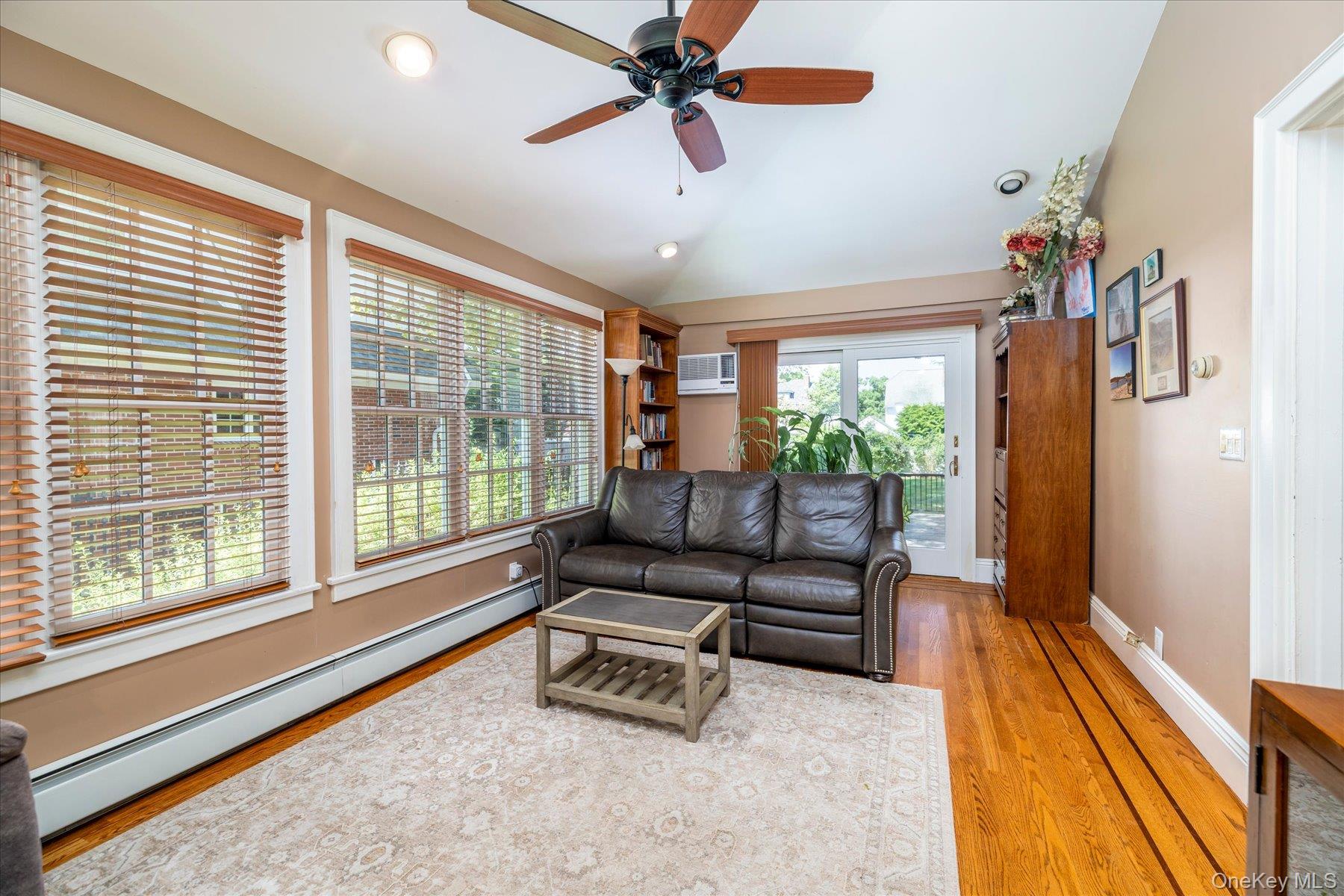 72 Broadway – For Sale photo 14