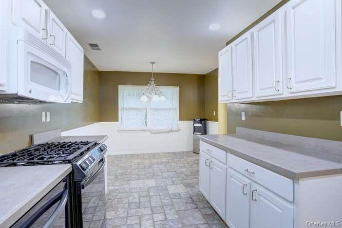 27 Underhill Drive – For Sale photo 18