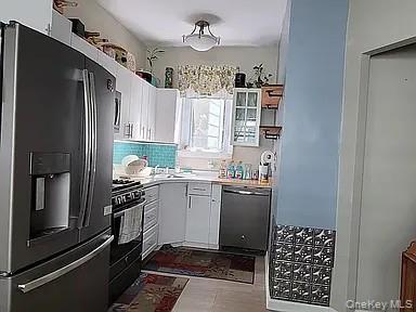 182 Lowell Avenue, Unit upper photo 5