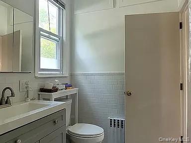 182 Lowell Avenue, Unit upper photo 11