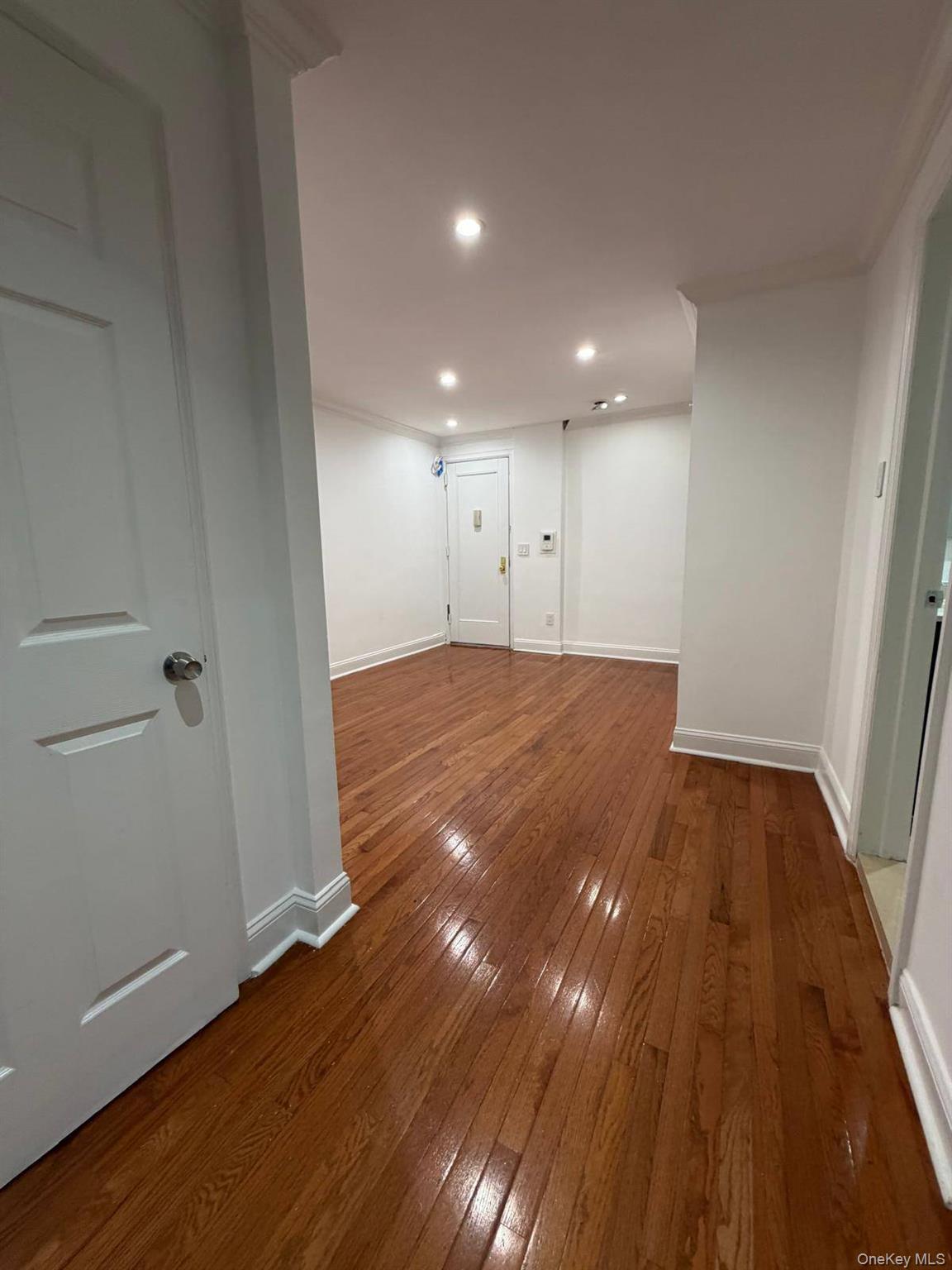 42-02 Layton Street, Unit 106 photo 23