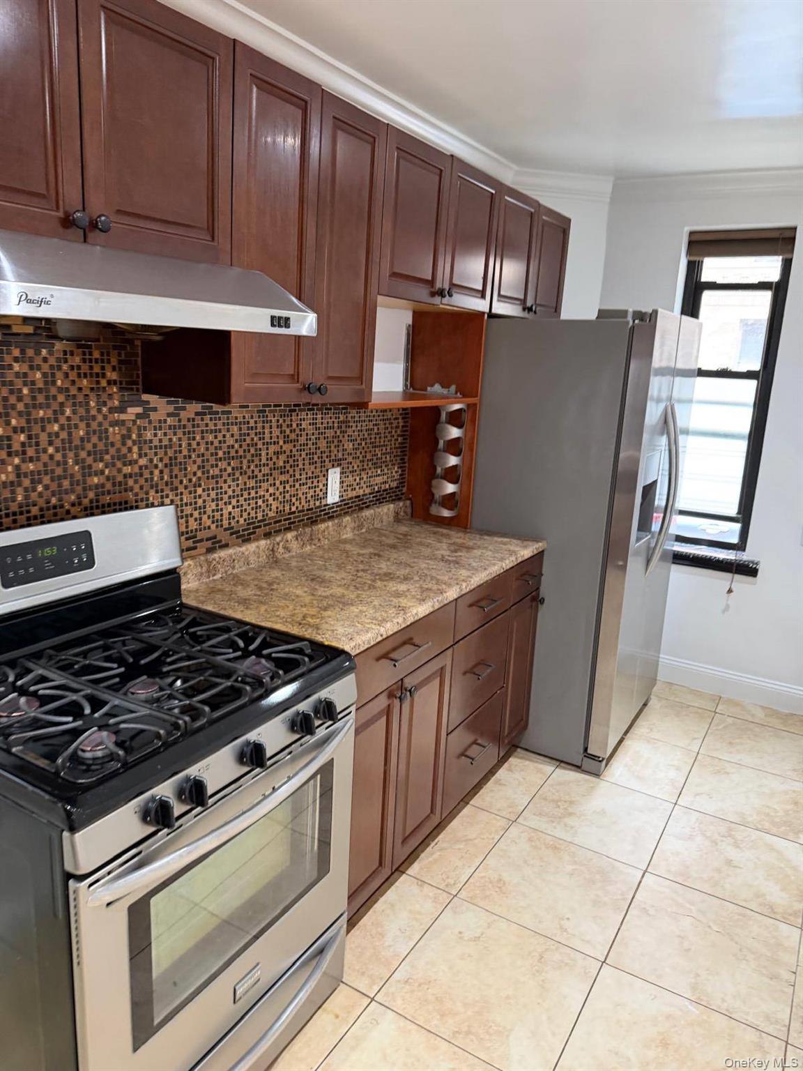 42-02 Layton Street, Unit 106 photo 4