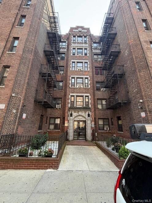 42-02 Layton Street, Unit 106