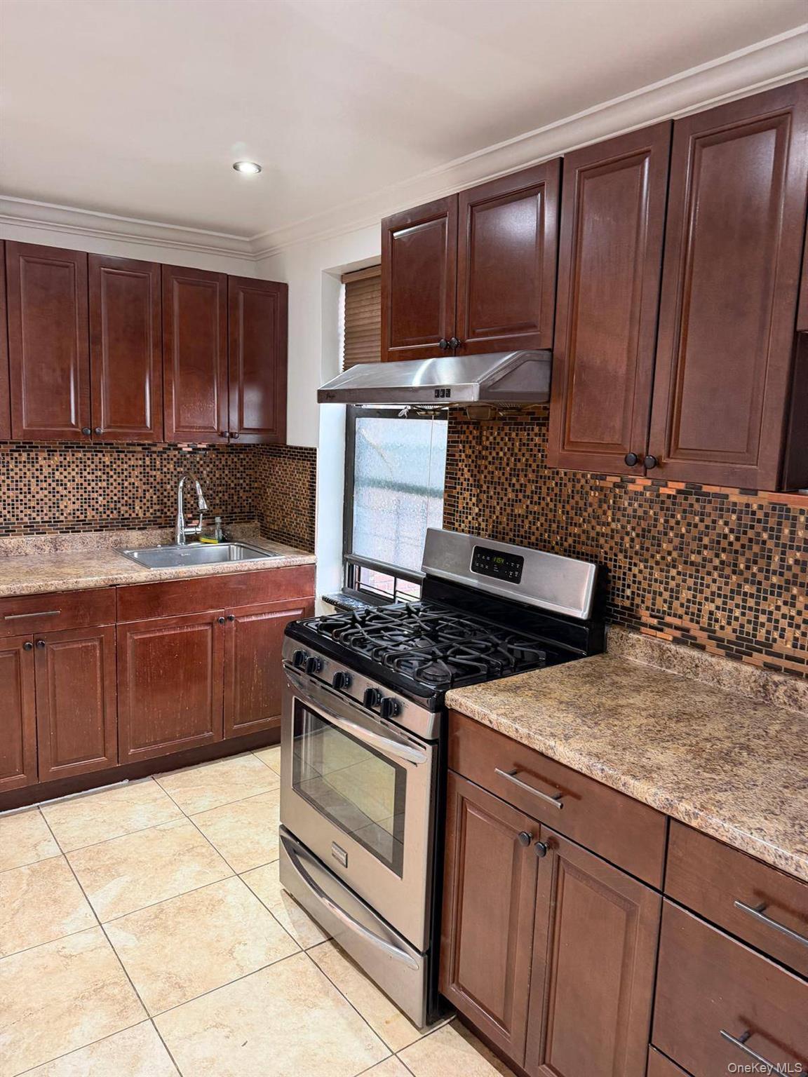 42-02 Layton Street, Unit 106 photo 5