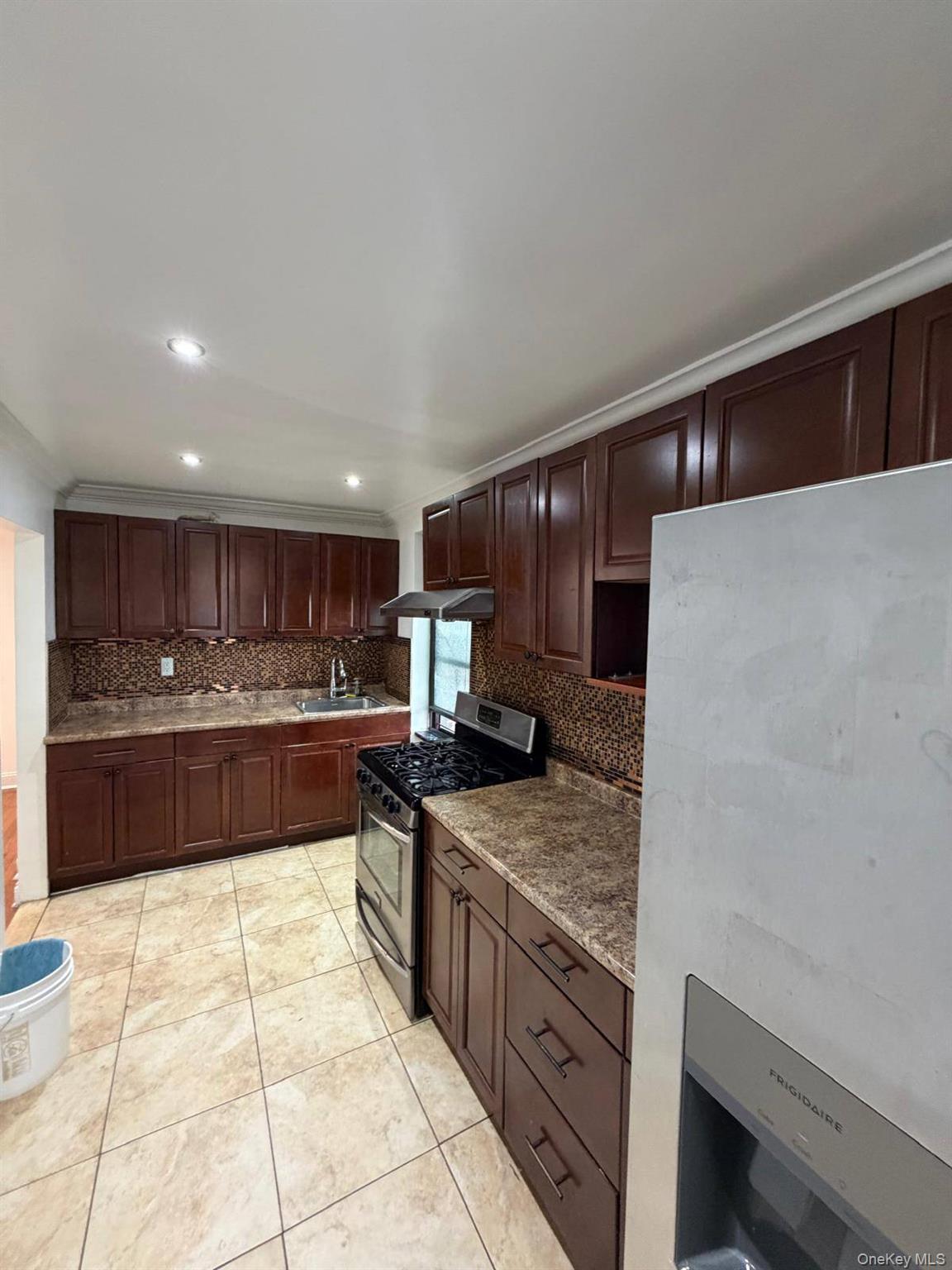 42-02 Layton Street, Unit 106 photo 6