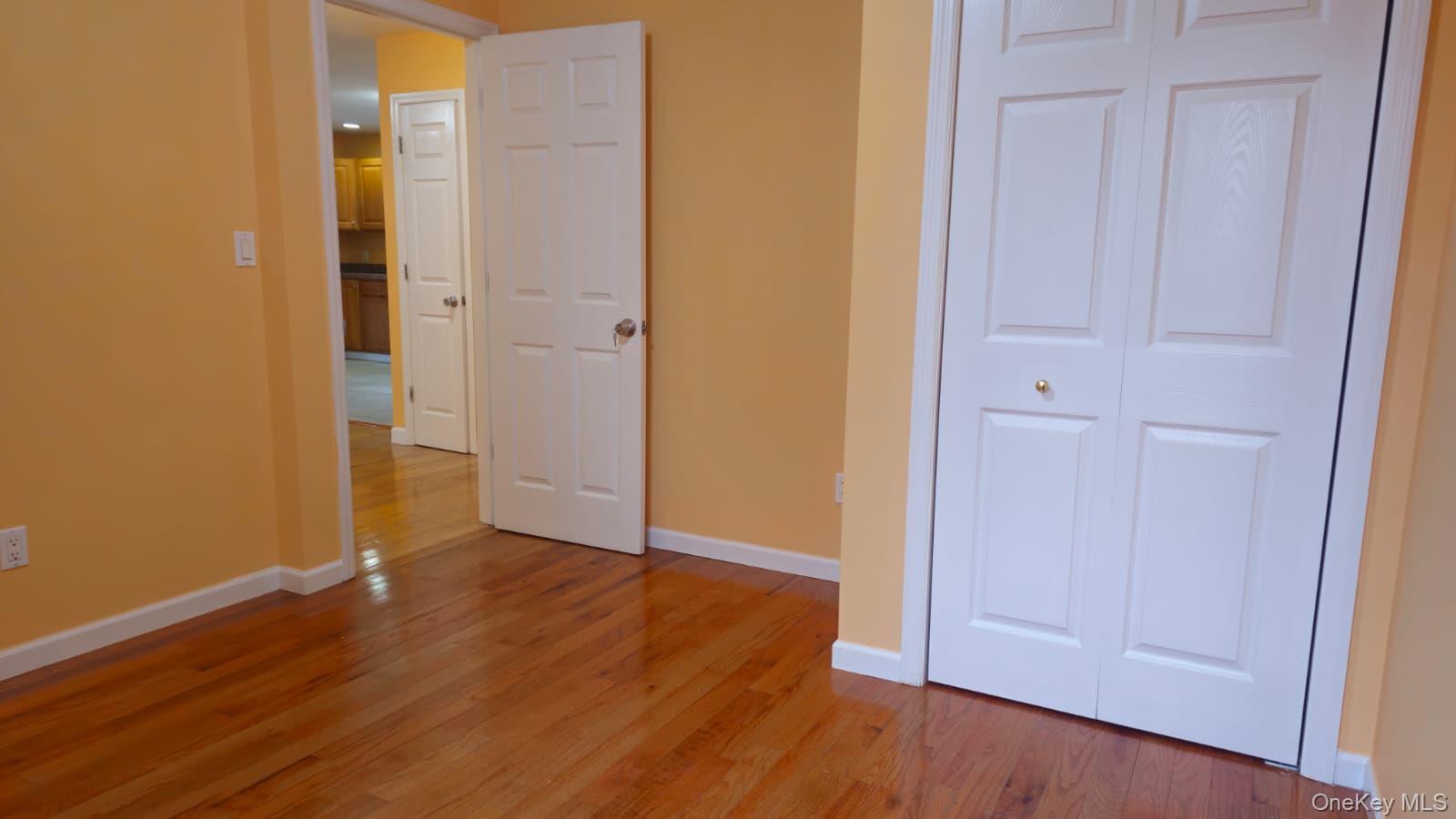 34 Nassau Avenue, Unit 1 photo 10