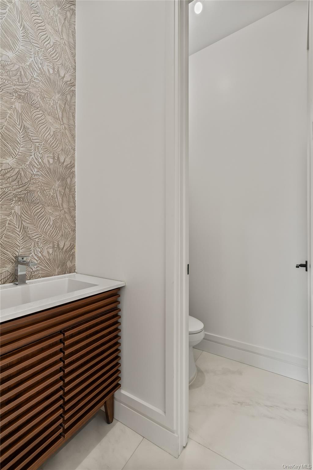110 Fairview Avenue, Unit #202 photo 9