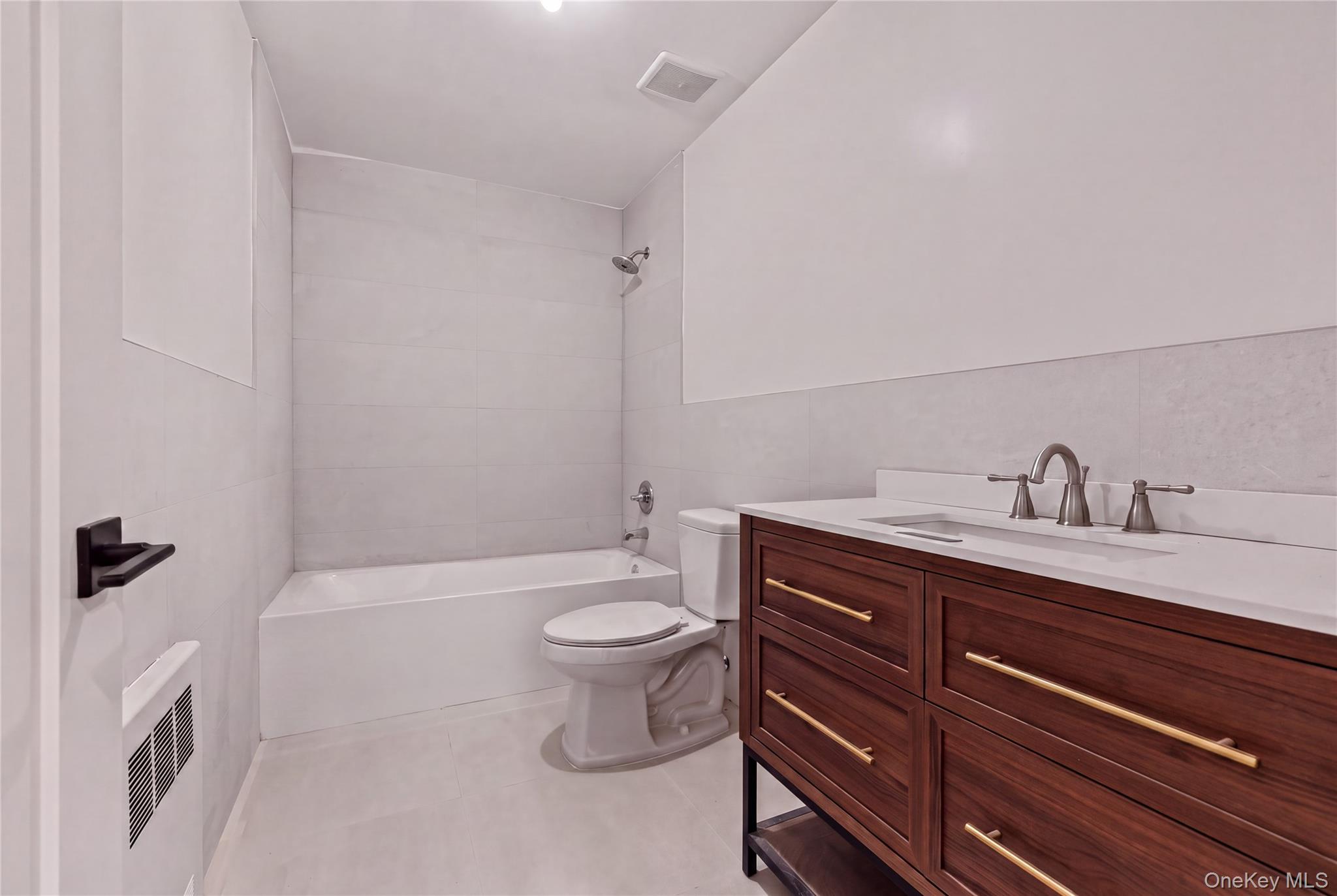110 Fairview Avenue, Unit #202 photo 32