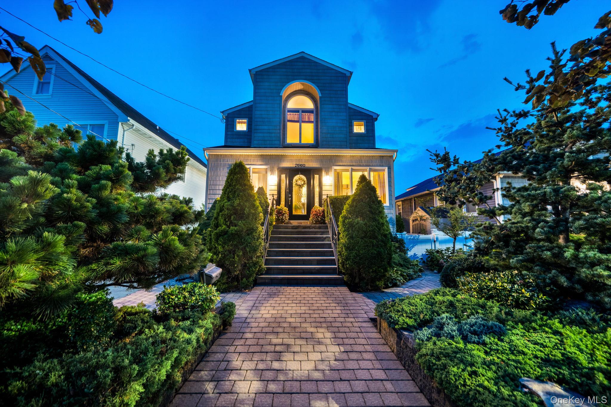 2660 Riverside Drive – For Sale