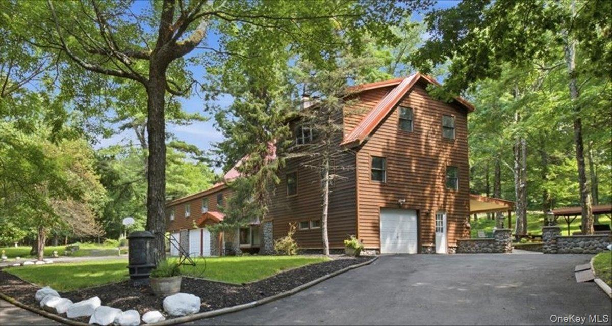 31 Favorito Road – For Sale