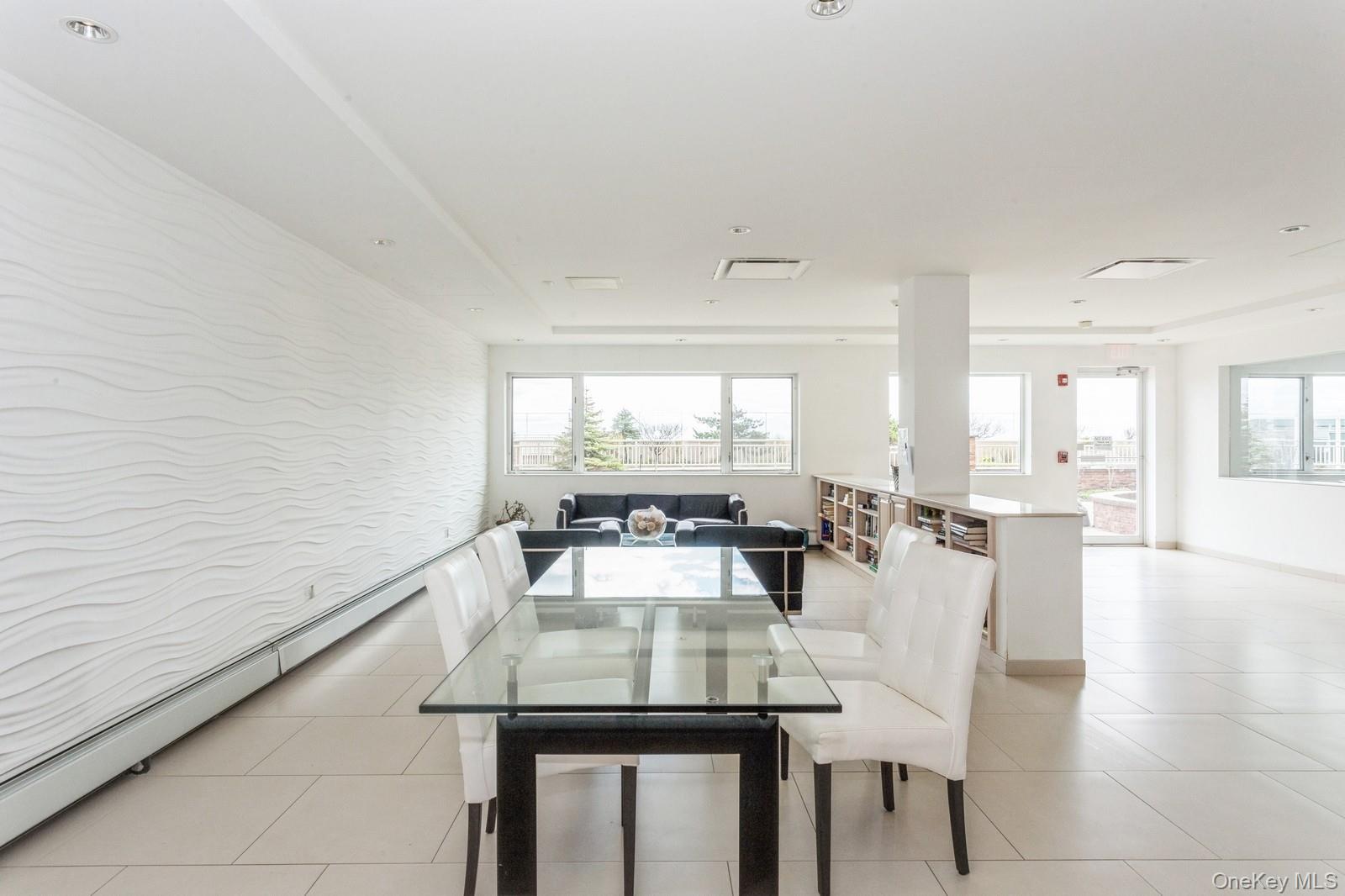 830 Shore, Unit 2O photo 13