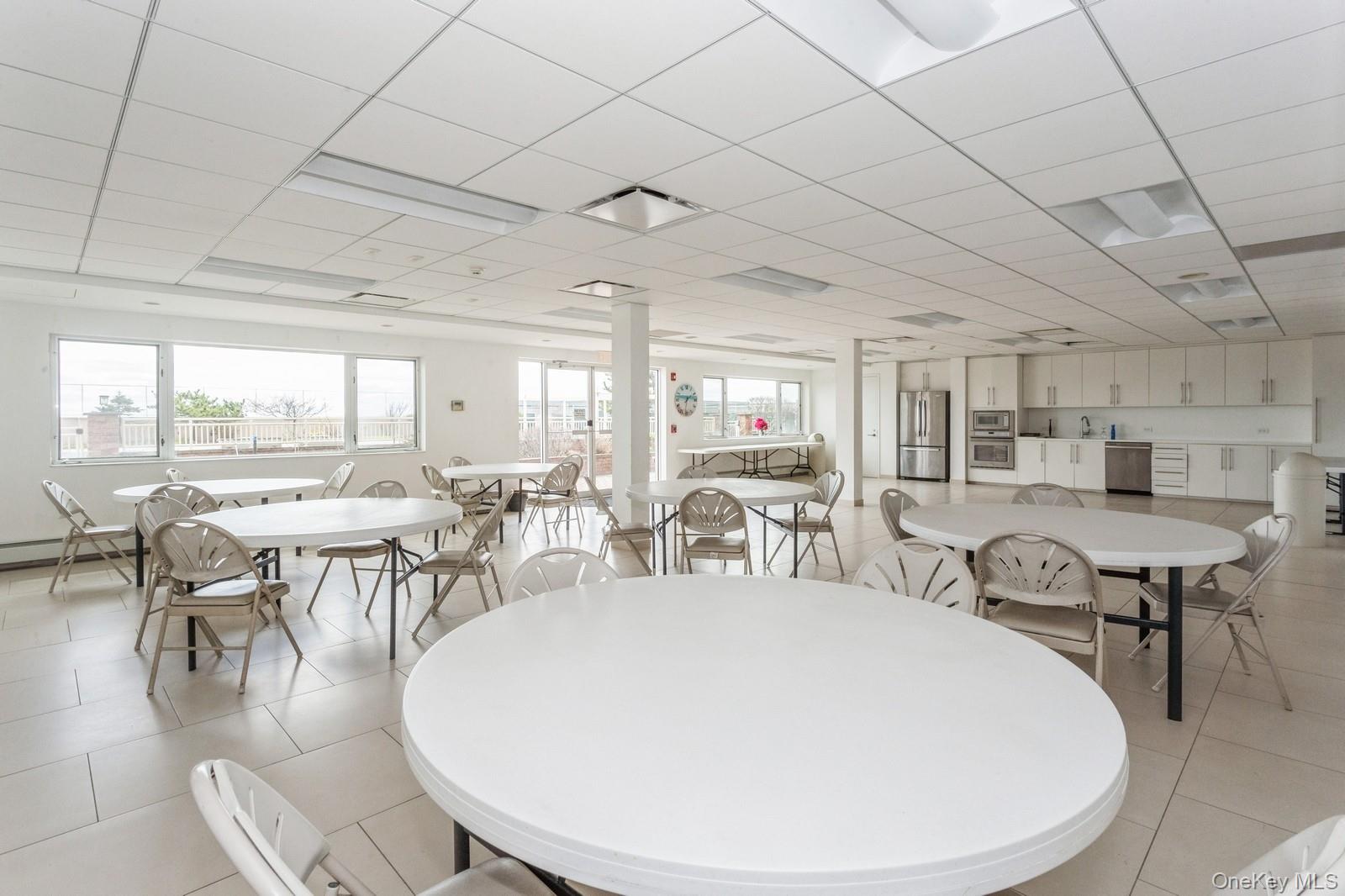 830 Shore, Unit 2O photo 14
