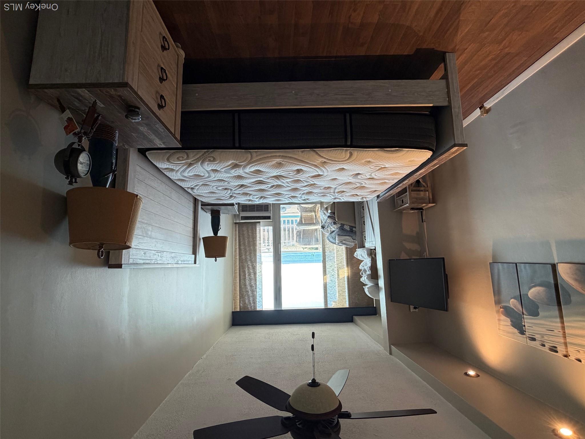 830 Shore, Unit 2O photo 8