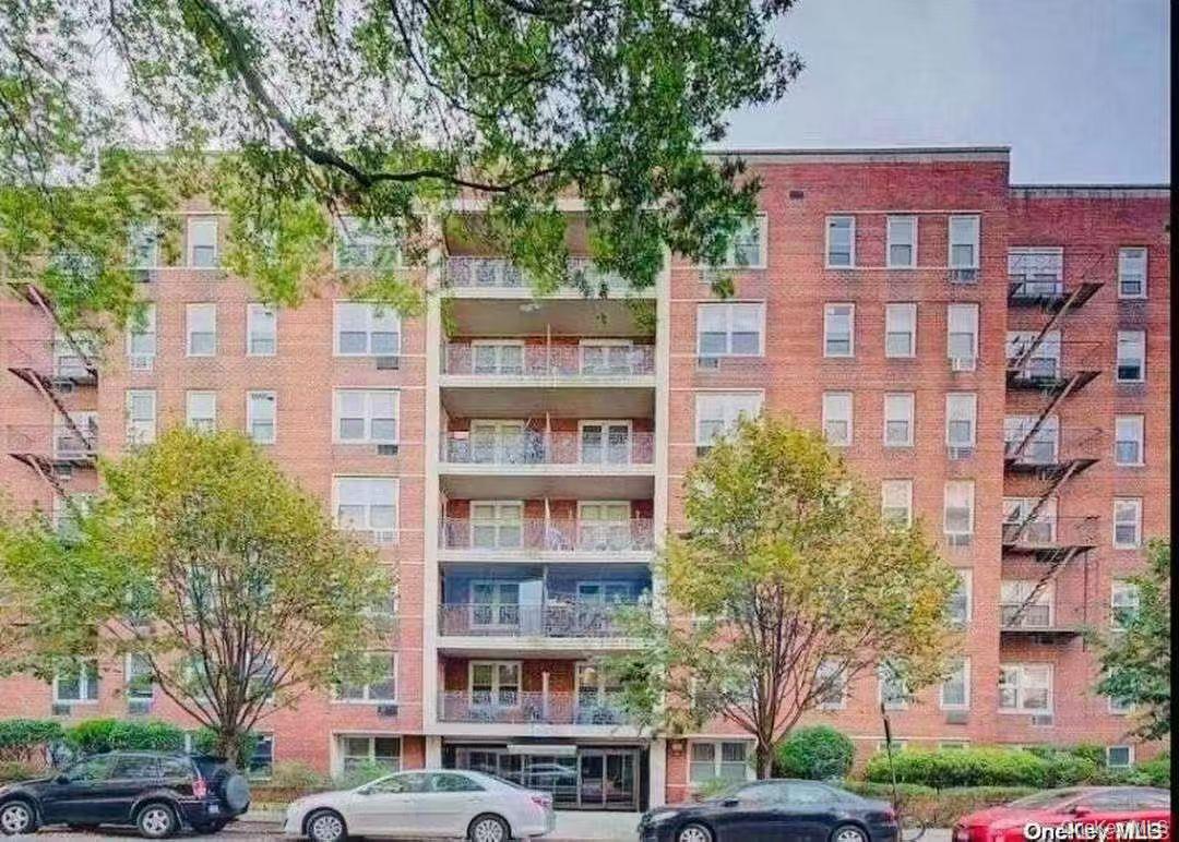 14430 Sanford Avenue, Unit 5B