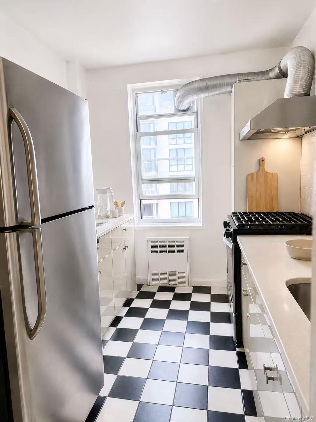 14430 Sanford Avenue, Unit 5B photo 11