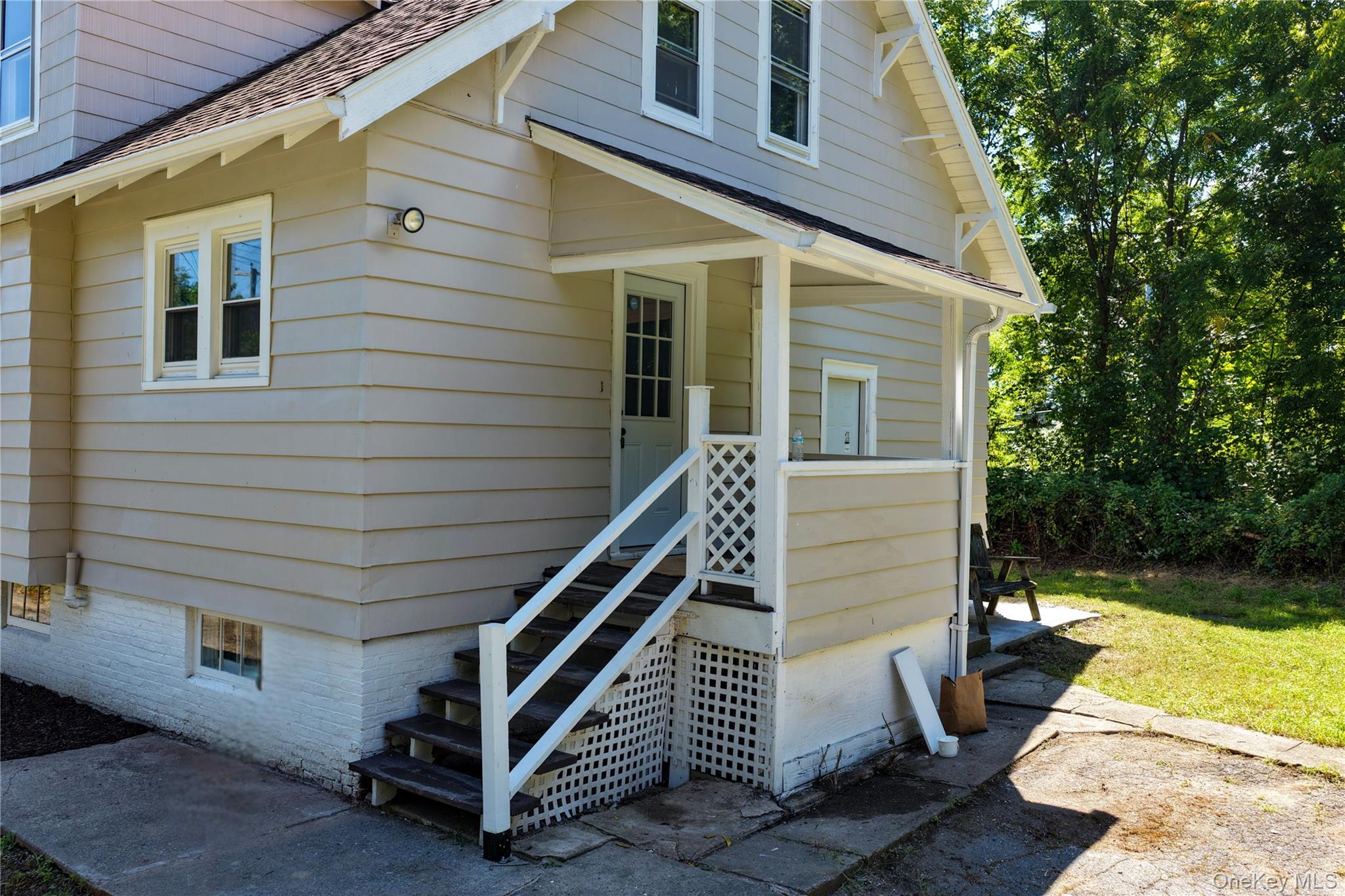 156 W Bridge Street – For Sale photo 3