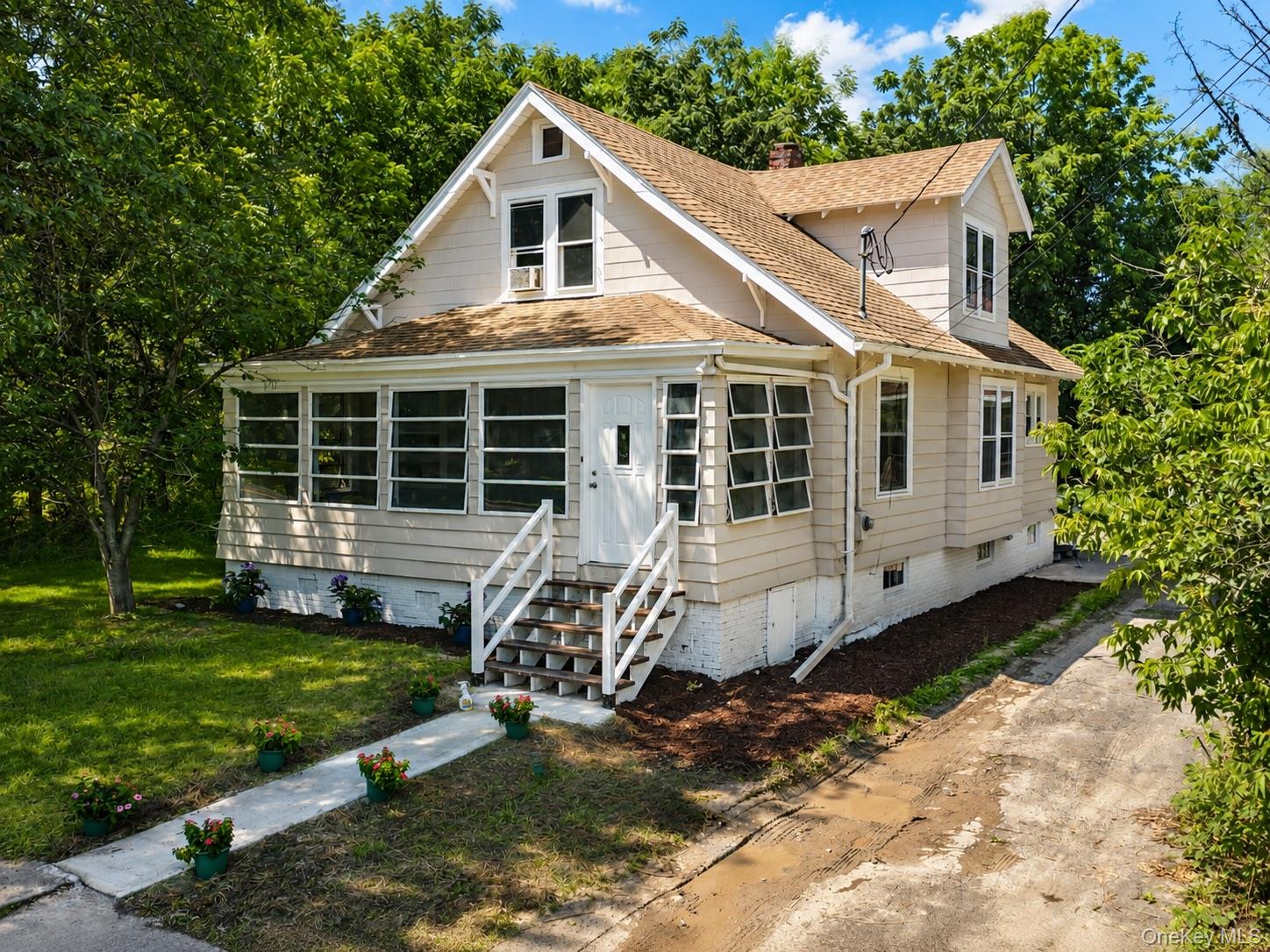 156 W Bridge Street – For Sale