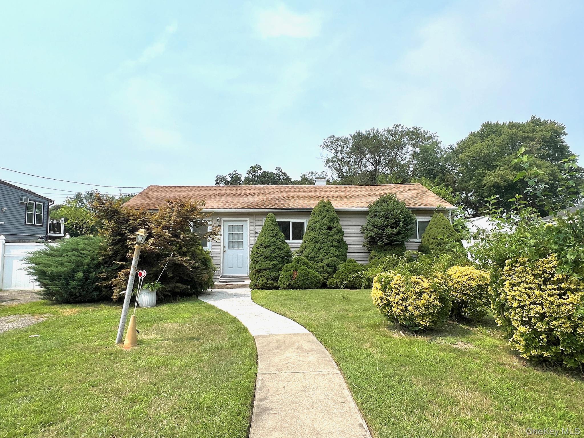 1656 N Thompson Drive – For Sale