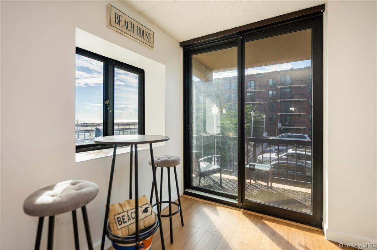 730 W Broadway, Unit 2J photo 6