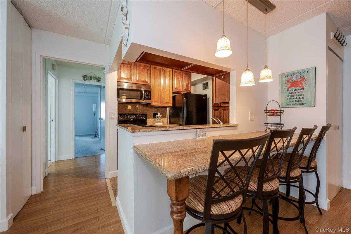 730 W Broadway, Unit 2J photo 10