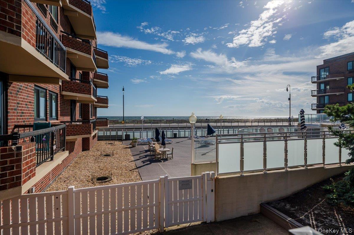 730 W Broadway, Unit 2J photo 18