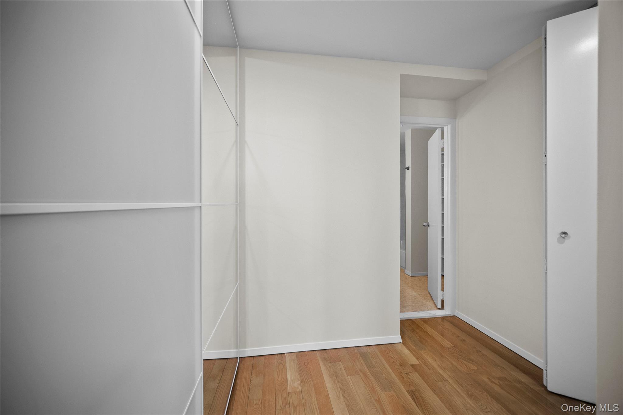 520 Ashford Avenue, Unit 5 photo 31