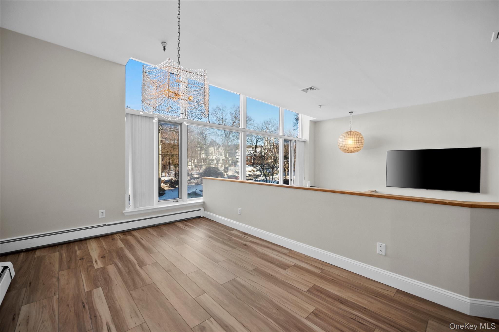 520 Ashford Avenue, Unit 5 photo 11