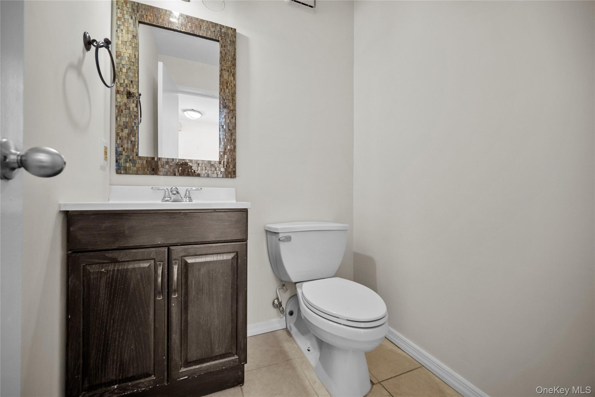 520 Ashford Avenue, Unit 5 photo 18