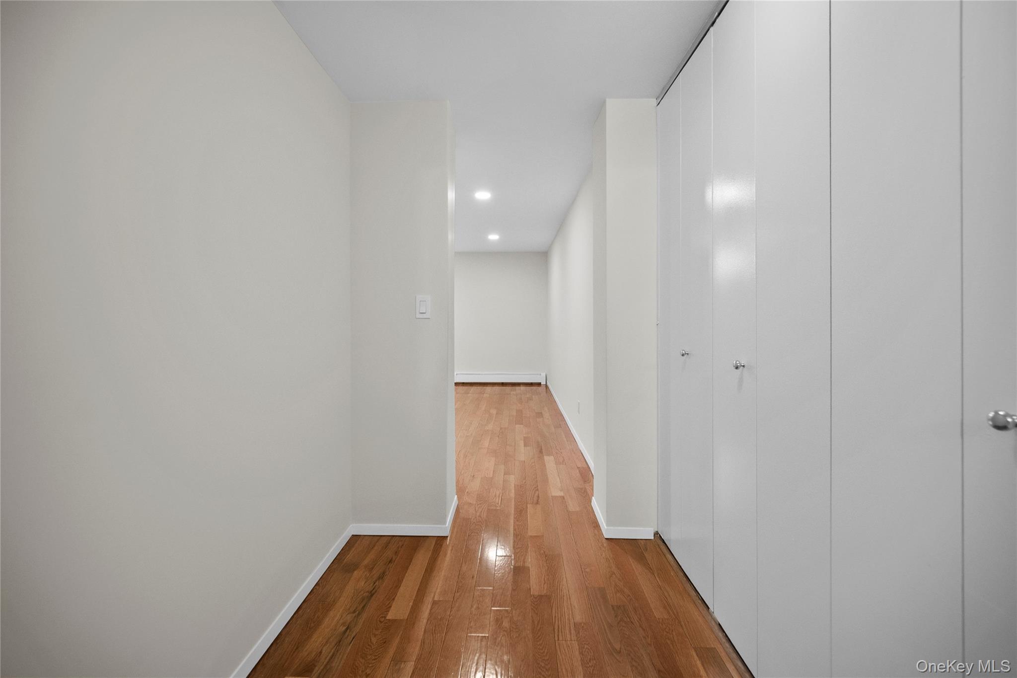 520 Ashford Avenue, Unit 5 photo 25