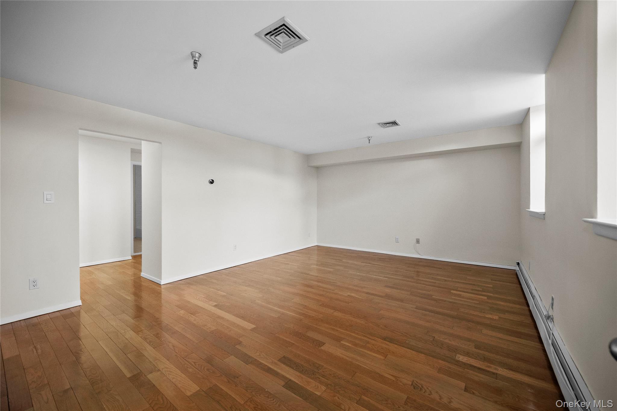 520 Ashford Avenue, Unit 5 photo 28