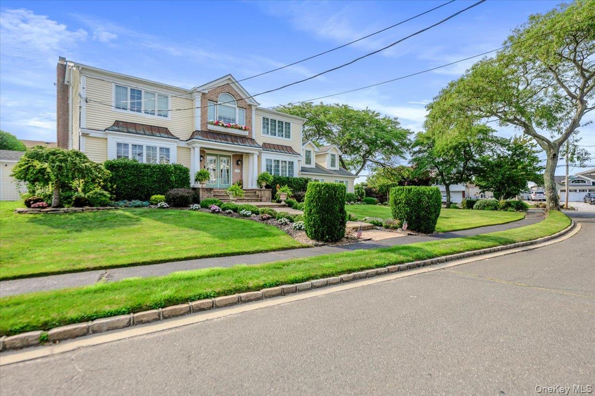 150 Harborview Drive – For Sale photo 3