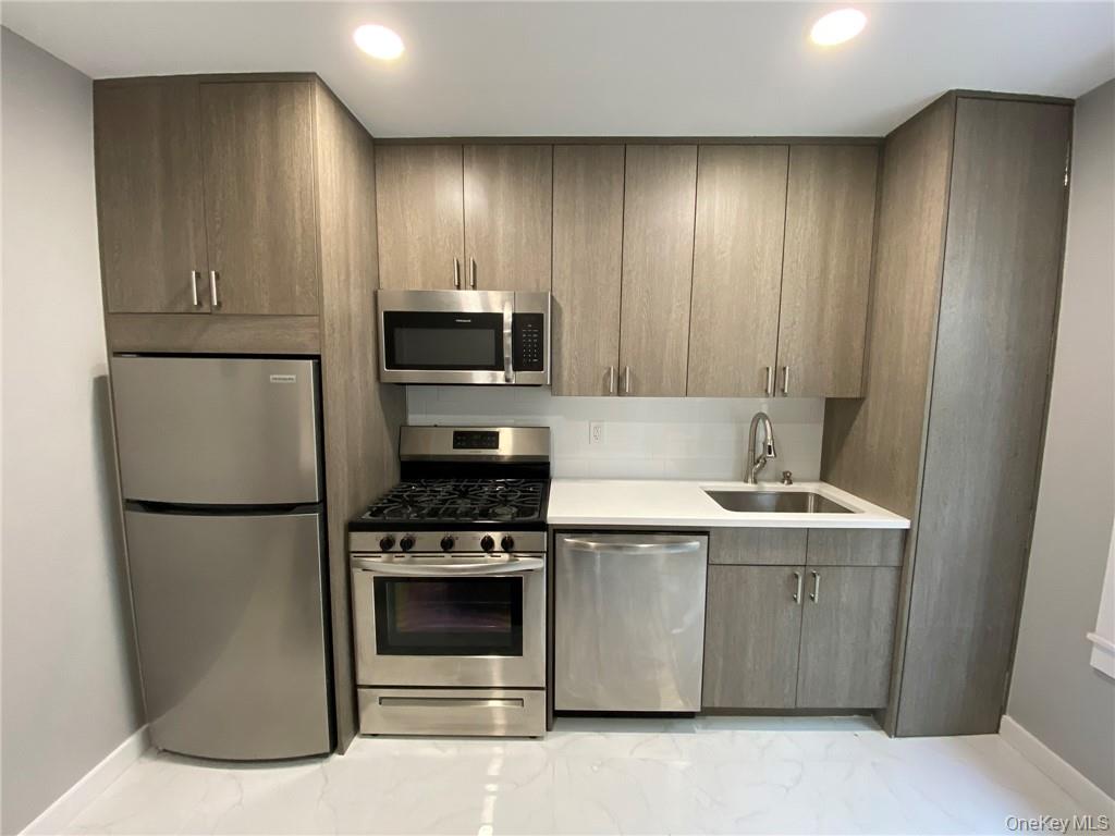 86 Main Street, Unit 1 photo 5