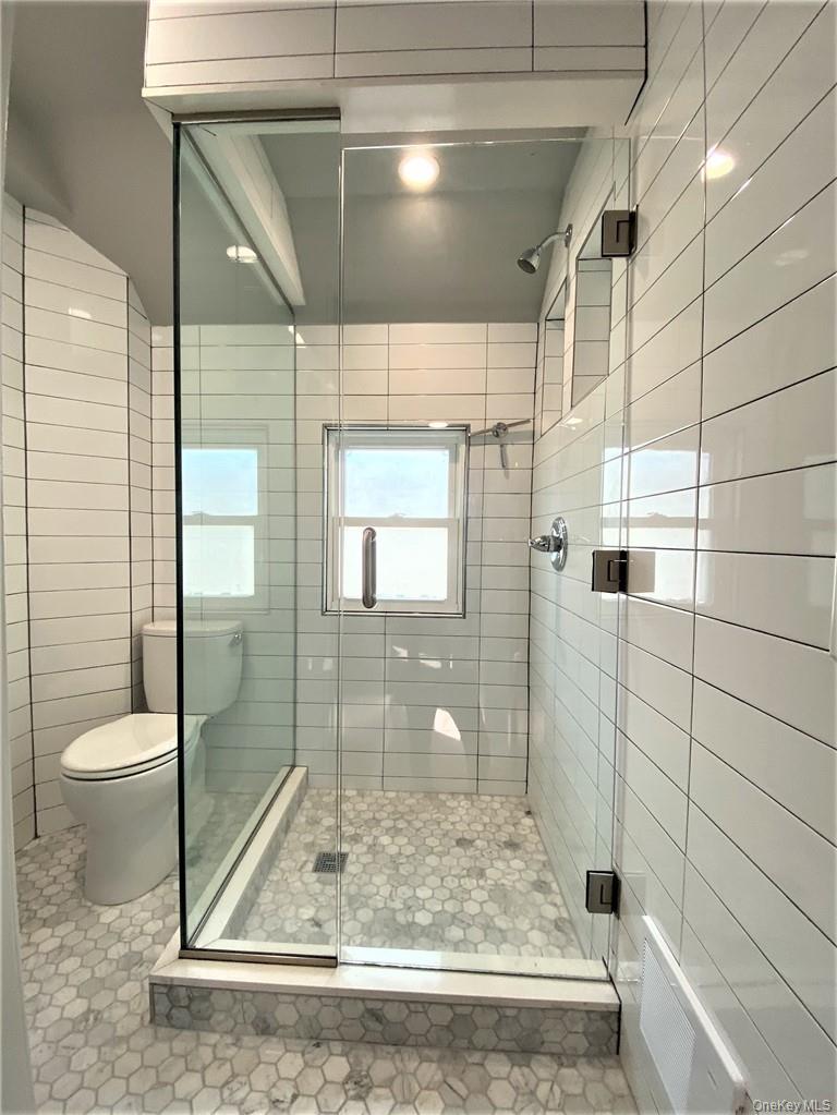 86 Main Street, Unit 1 photo 10