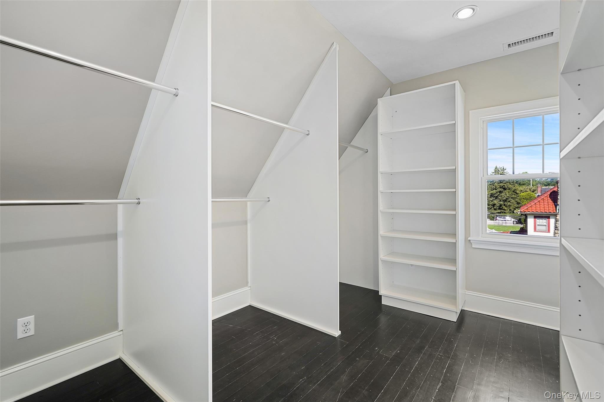 288 Crestwood Avenue – For Rent photo 21