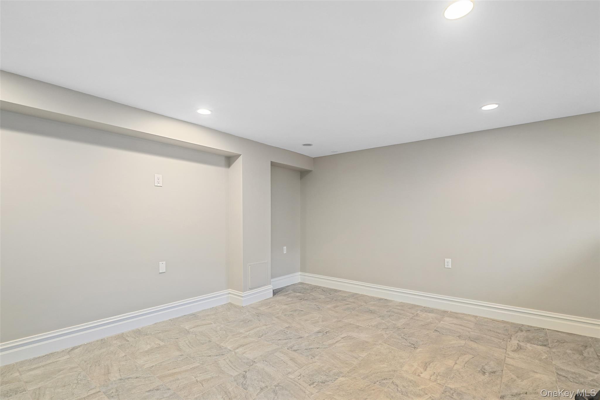 288 Crestwood Avenue – For Rent photo 23