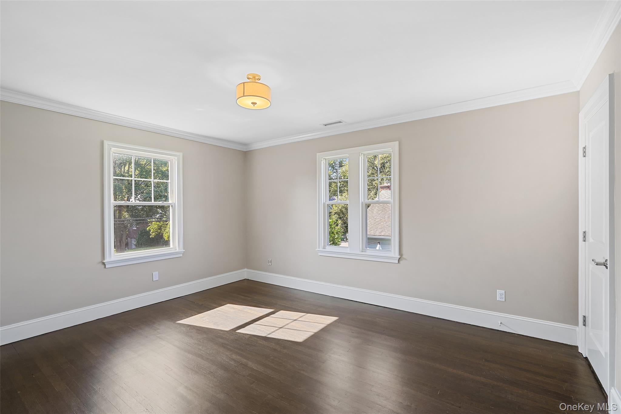 288 Crestwood Avenue – For Rent photo 16