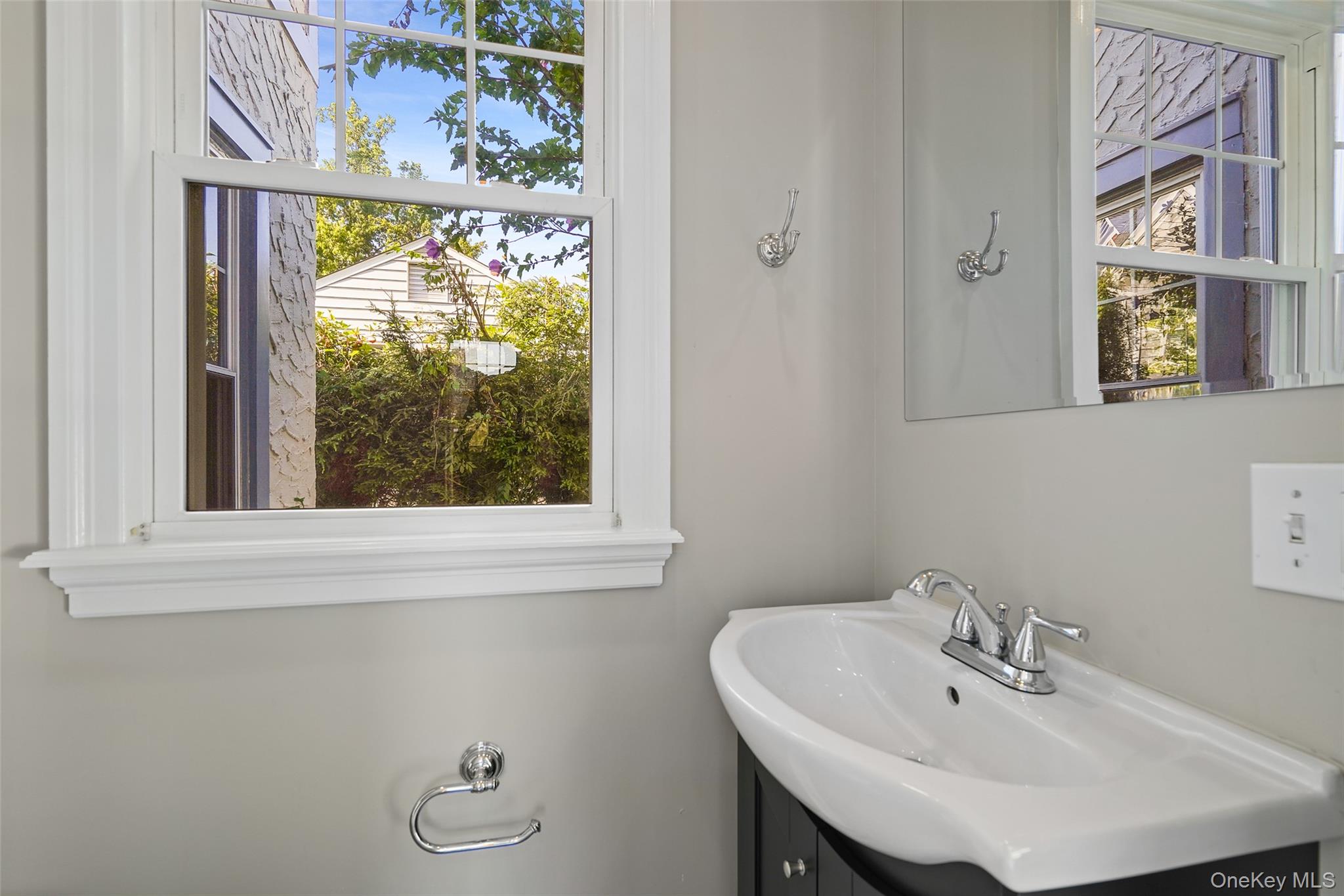 288 Crestwood Avenue – For Rent photo 12