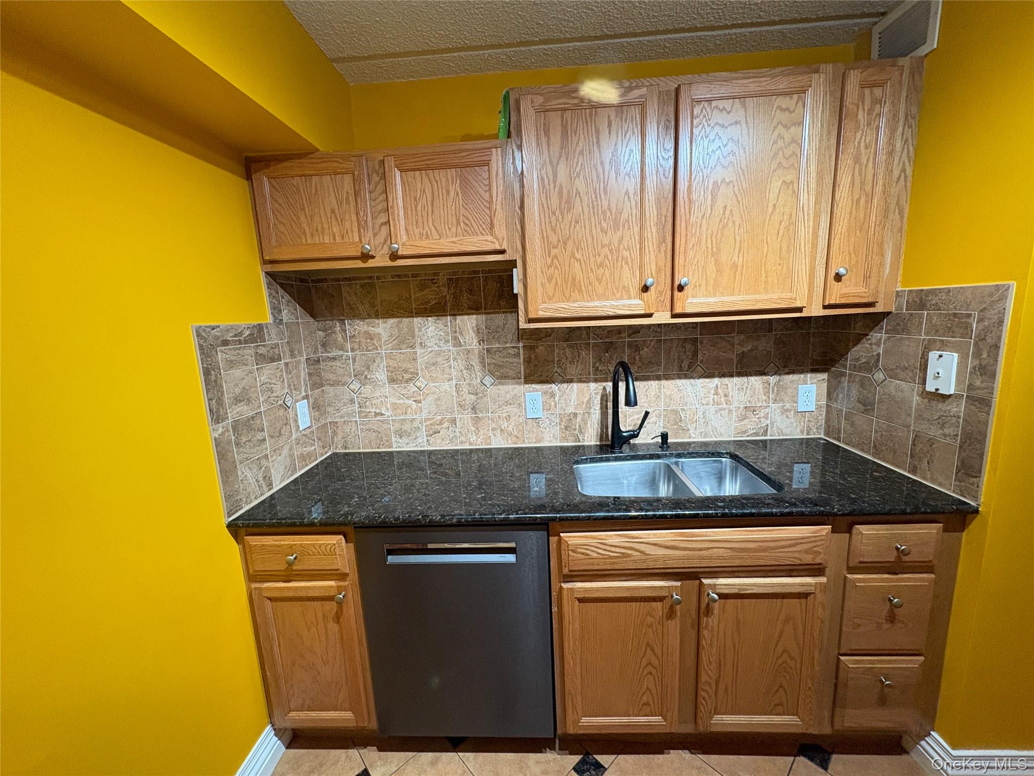 7914 Rockaway Beach Boulevard, Unit 5C photo 10