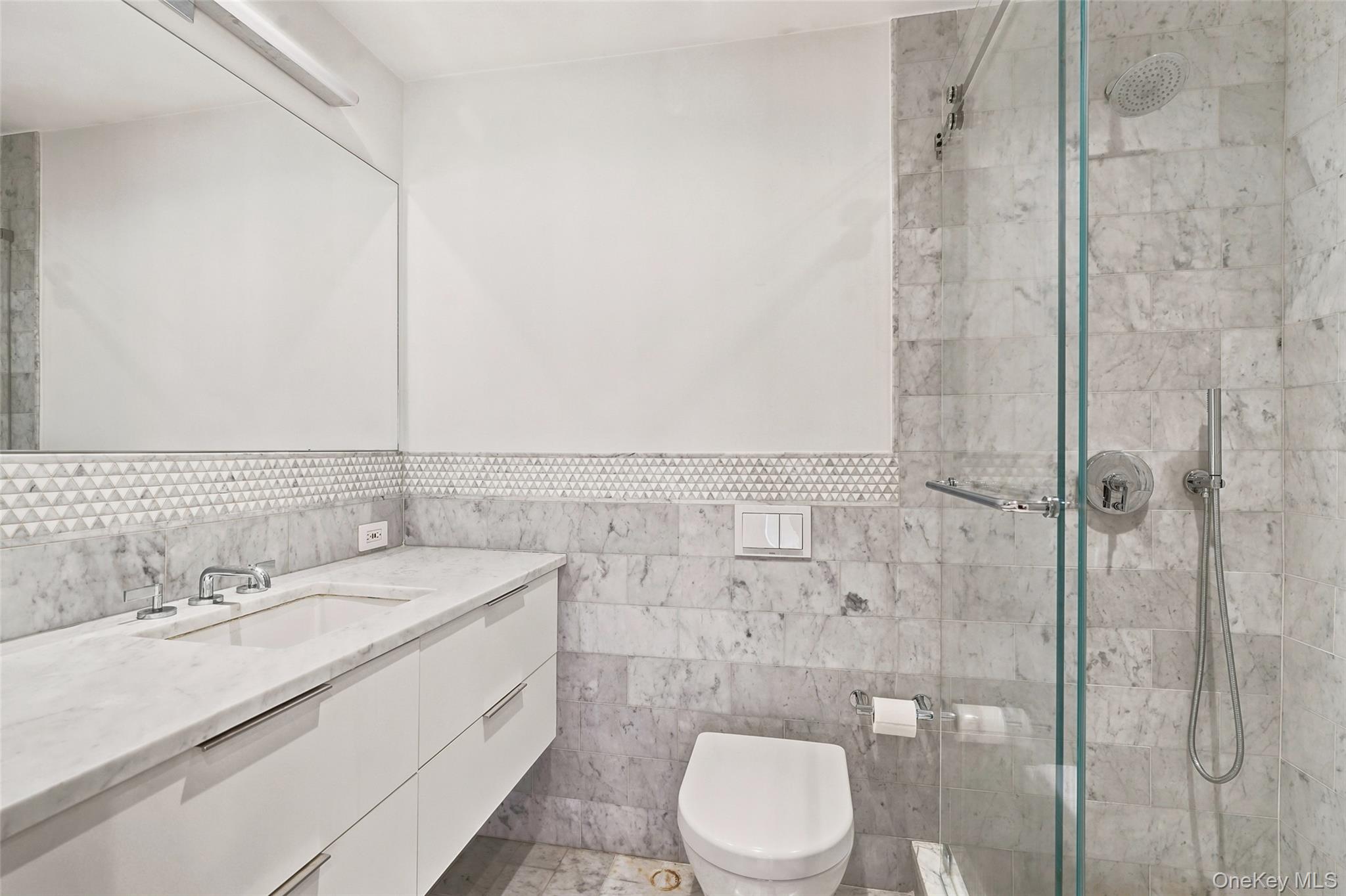 16 Hampton Road – For Sale photo 28