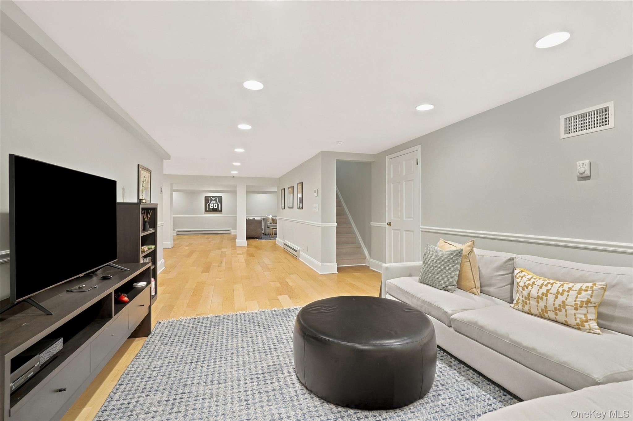16 Hampton Road – For Sale photo 31