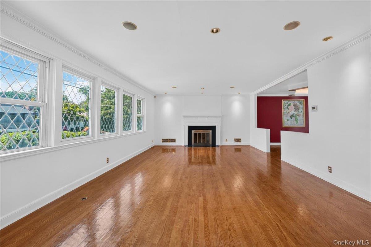 1155 Webster Avenue – For Rent photo 9